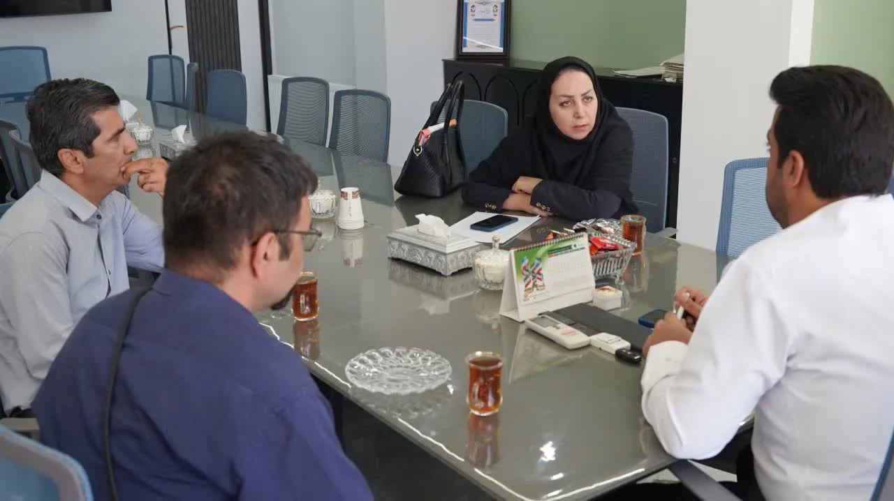 دیدار رئیس دانشگاه فرهنگ و هنر دریژنو با شهردار