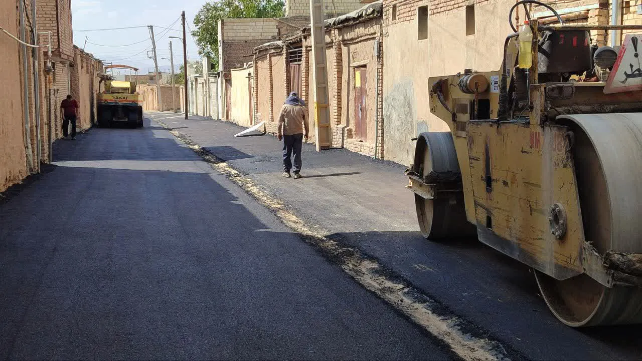 آسفالت نقاط مختلف سطح شهر